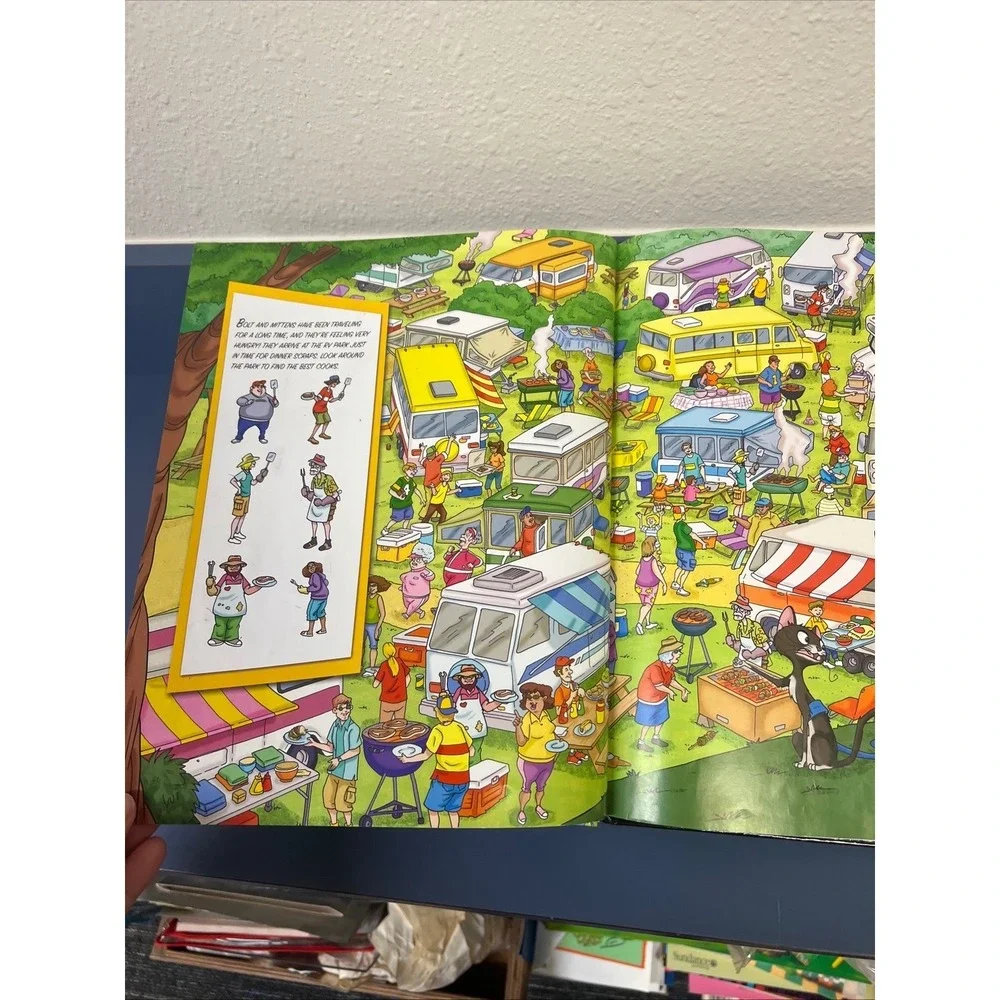 Disney Look and Find Chicken Little & Bolt - hardcover Disny|Art Mawhinney
